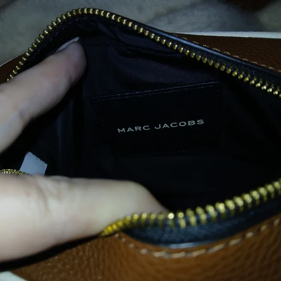 Marc Jacobs Black, Tan And Cream Crossbody Bag NWT - Picture 6 of 7